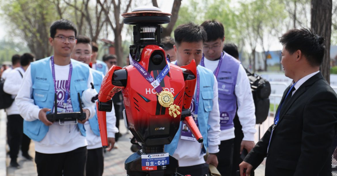 Honor humanoid robot beats human world record in Beijing half marathon