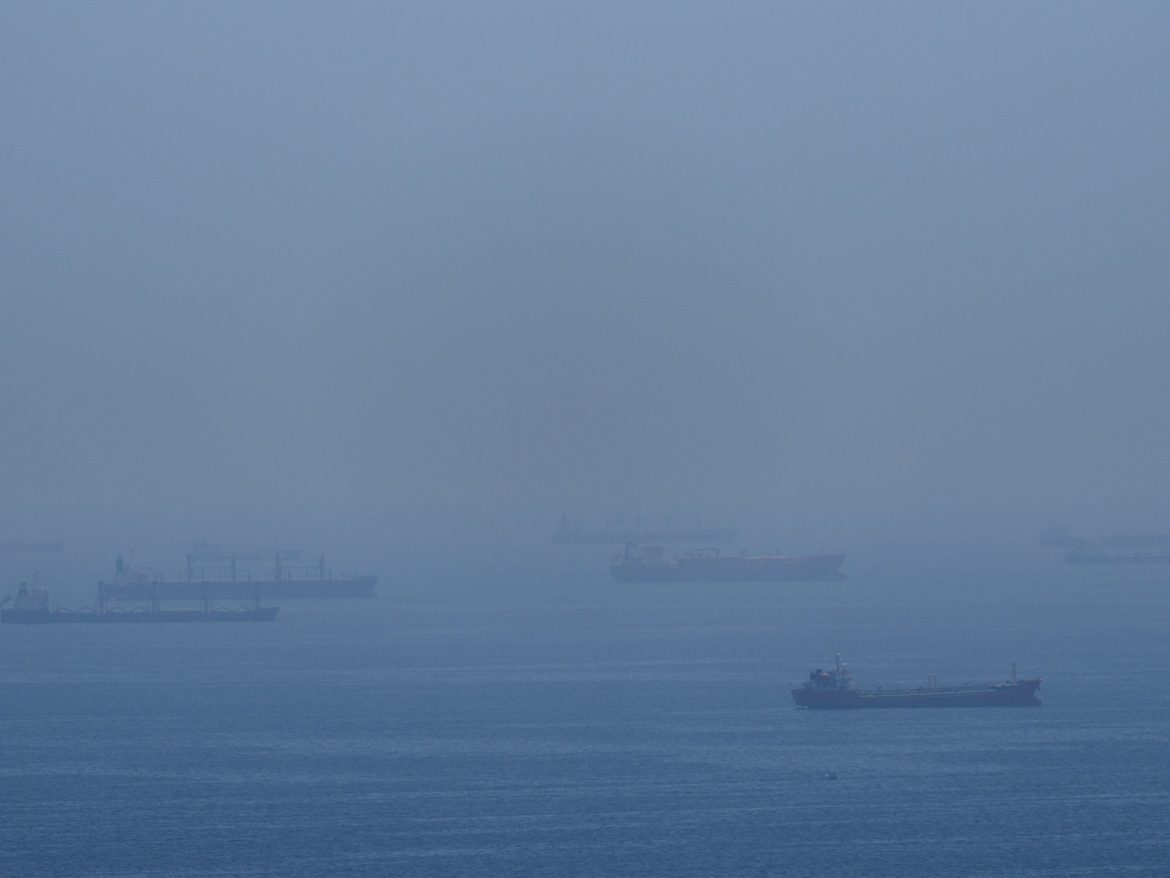 Tehran links Hormuz Strait closure to US port sanctions
