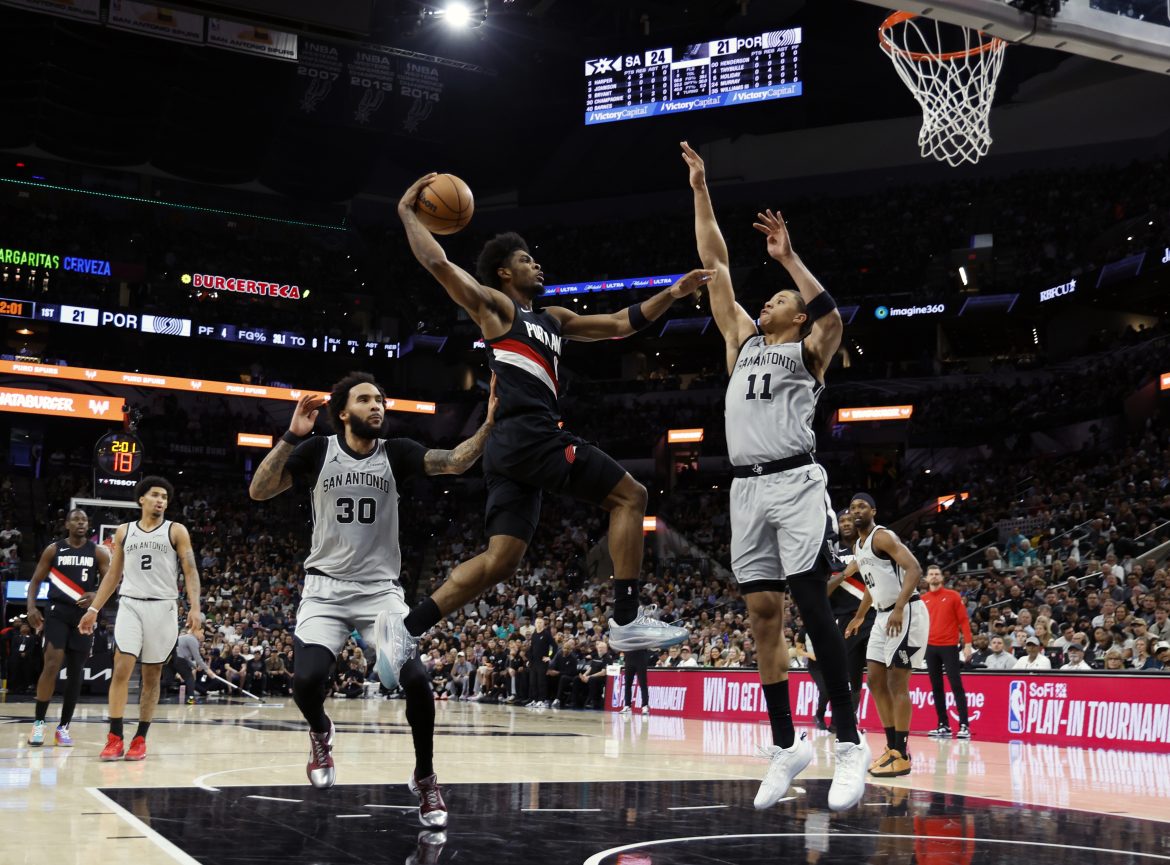 Victor Wembanyama scores 21 points in historic playoff debut half as Spurs lead Blazers 59-49 at halftime
