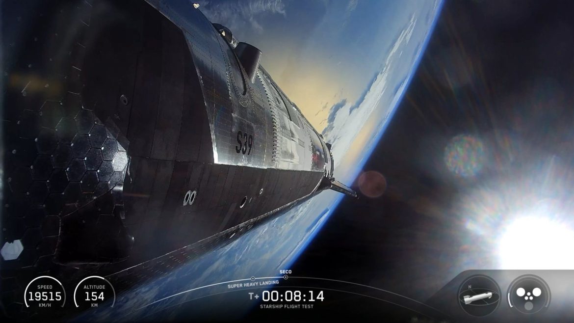SpaceX Starship V3 Achieves Historic Splashdown After Delayed Launch