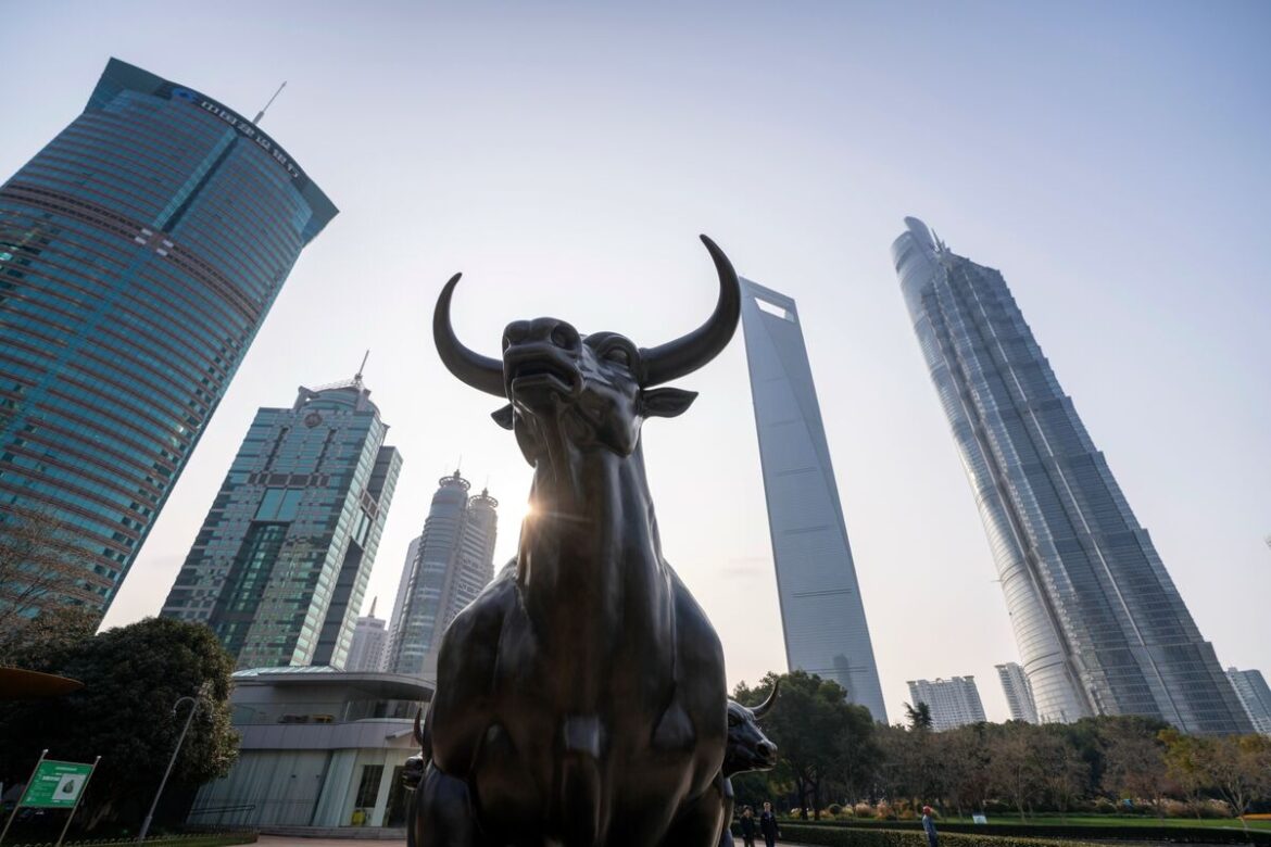 Coordinated State Intervention to Halt Market Slide