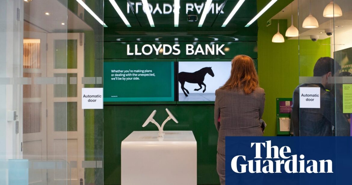 Lloyds Banking Group to cut £2bn in costs and invest £13bn in new strategy