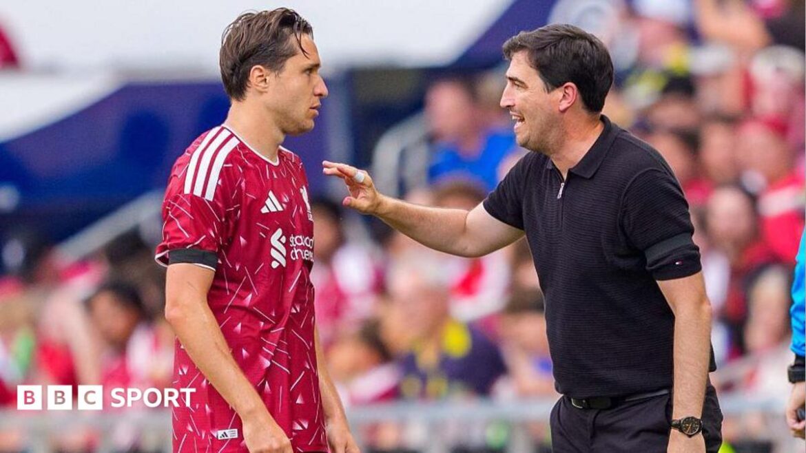 Federico Chiesa and Andoni Iraola