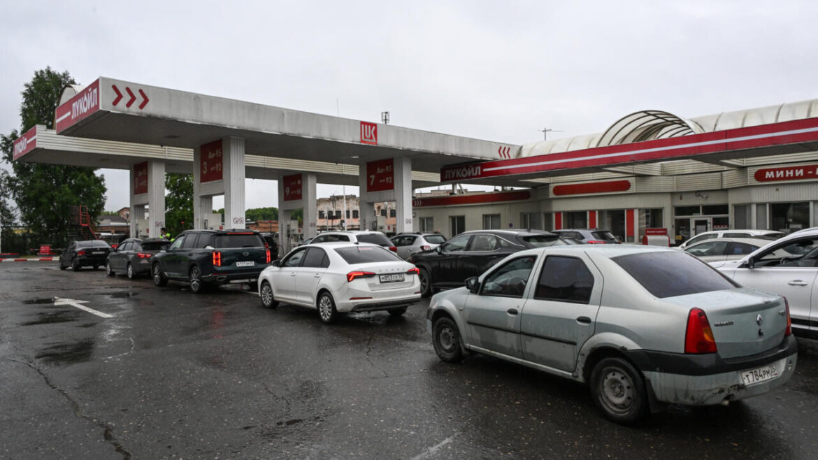 Vologda's Fuel Shortages