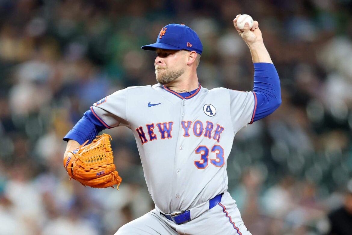 Mets trade reliever A.J. Minter to Twins for prospects Agbayani and Amick