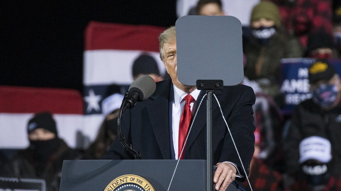 Trump's Teleprompter Operator Suspended Over Alleged Insider Trading