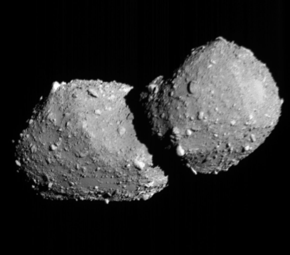 Japan's Hayabusa2 Completes Daring 800-Meter Flyby of Asteroid Torifune