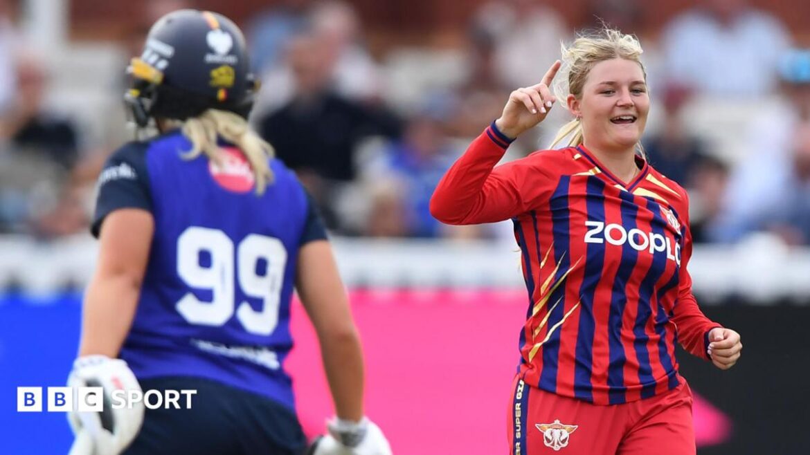 Ryana Macdonald-Gay of Manchester Super Giants celebrates a wicket