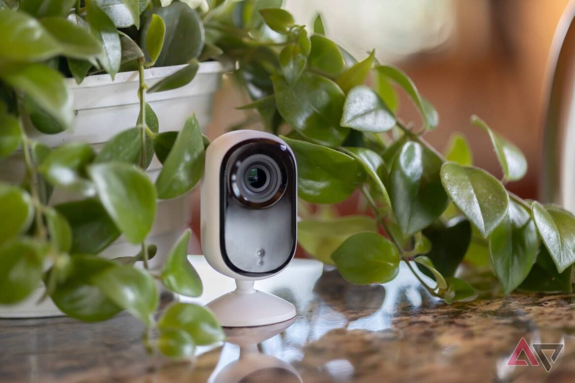 Arlo Outdoor Security Camera Drops to Under $40 in Major Retail Sale
