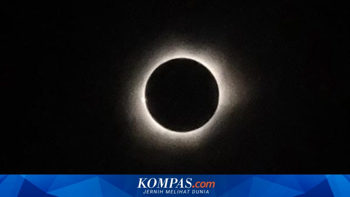 August 2026 Total Solar Eclipse: Path, Streams & Guide