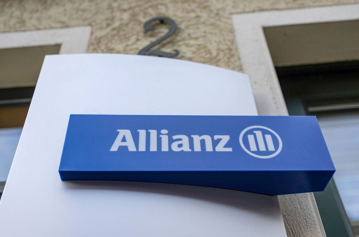 Allianz Posts Record Operating Profit Driven by Pimco Inflows