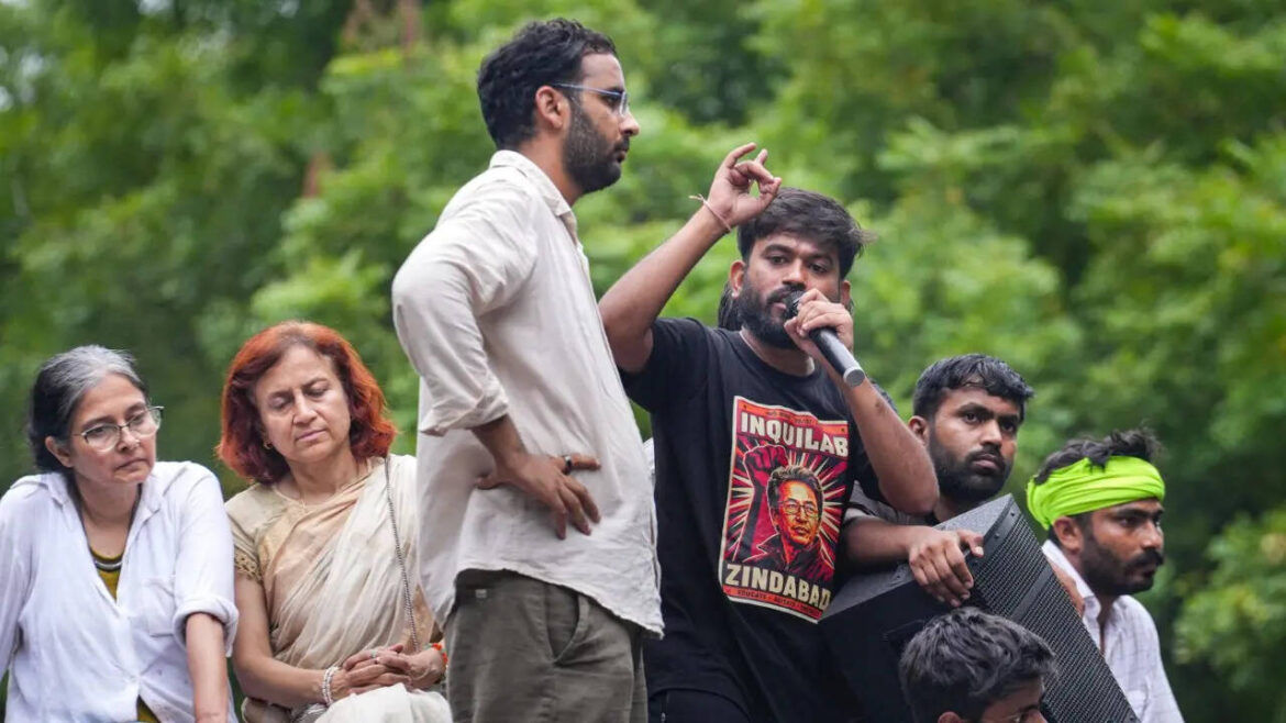 PIB Fact Check Debunks Deepfake Video of PM Modi Warning Students