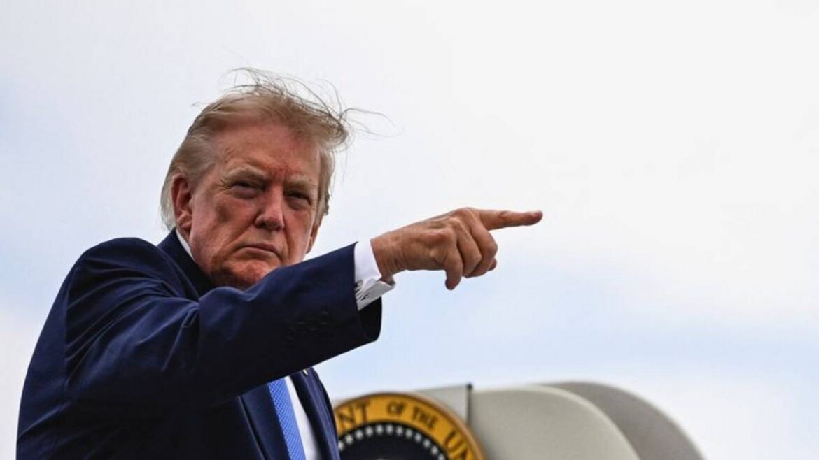 Trump Claims Iran Talks Begin as Tehran Denies New Negotiations