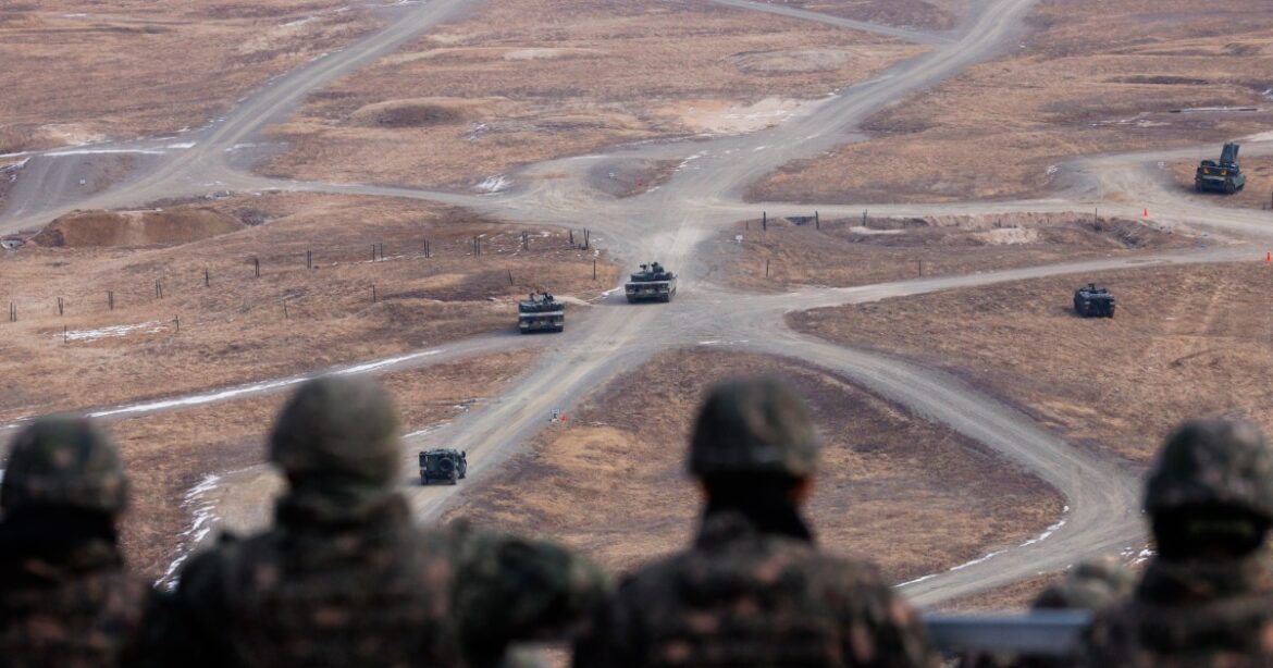 Trump Orders US-South Korea Military Drills Cut Short Over North Korea Ties