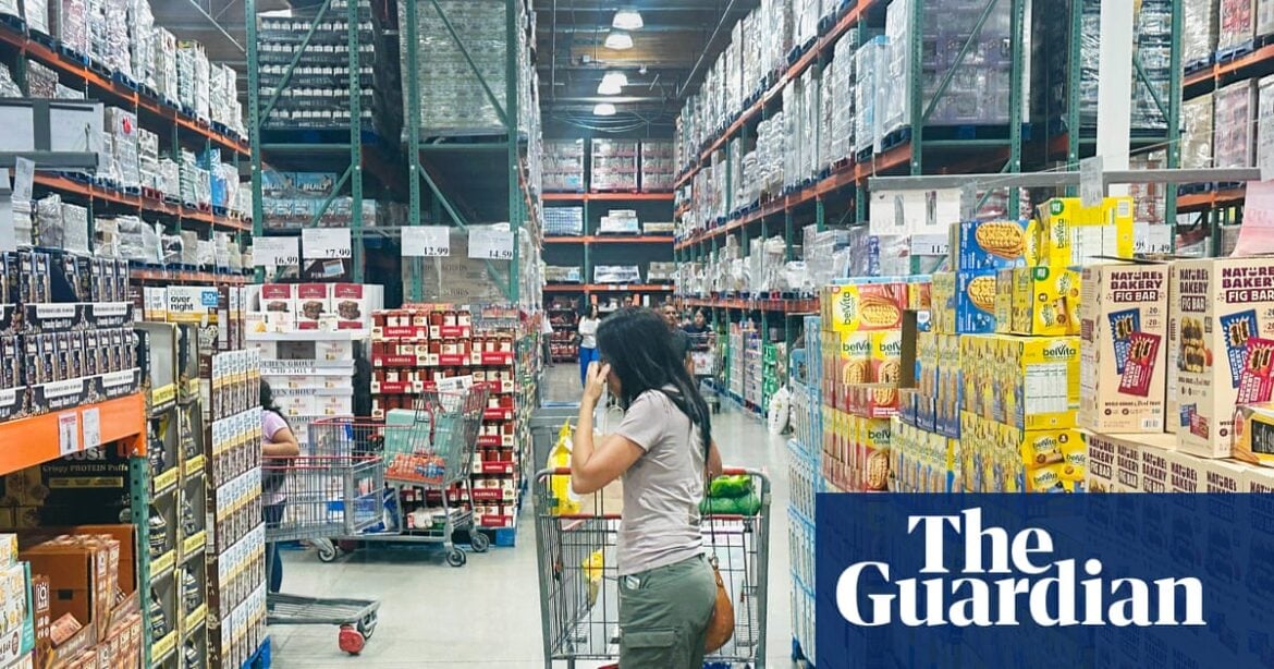 US Consumer Confidence Hits 7-Month Low as Gas Prices Stay Above $4