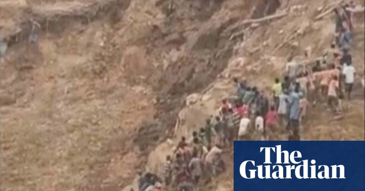 Central African Republic Goldmine Collapse Kills Over 100 People