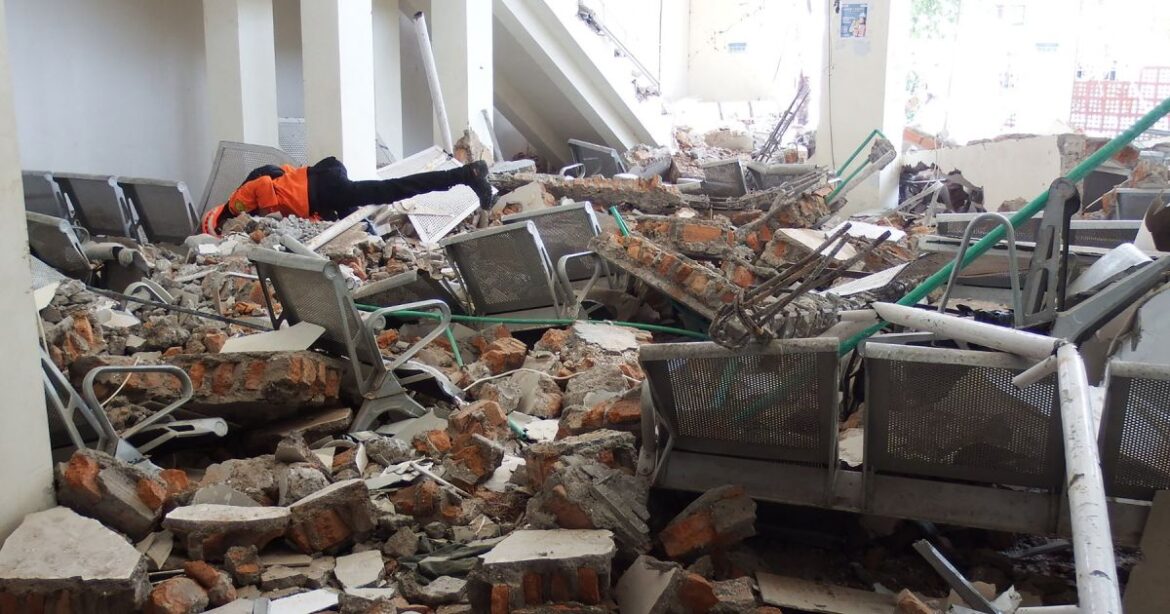 Indonesia Earthquake: 7.7 Magnitude Quake Kills 20 and Triggers Tsunami Alert