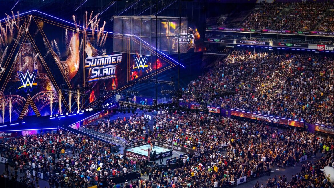 Roman Reigns Defeats Seth Rollins to Retain Title at WWE SummerSlam 2026