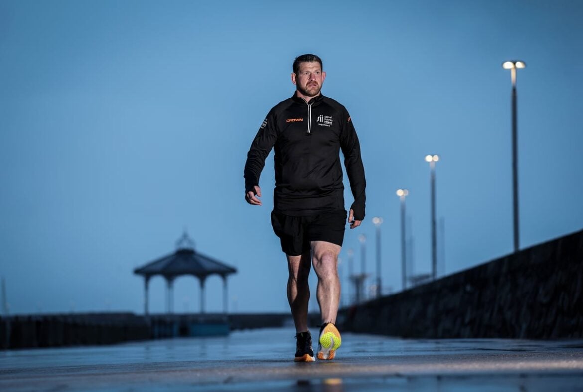 Fergus Farrell Begins 4,500km Trek Across US After Paralysis