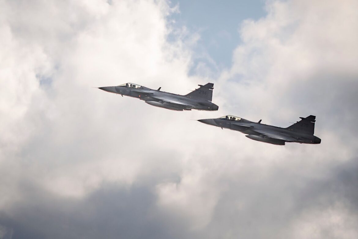 NATO fighter jet scrambles surge 250% as Russian flights trigger alerts