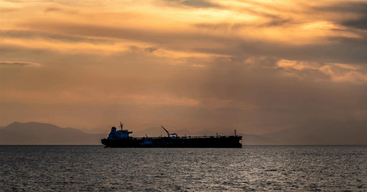 Persian Gulf Oil Flows Recover to Two-Thirds of Pre-War Levels, Stabilizing Prices