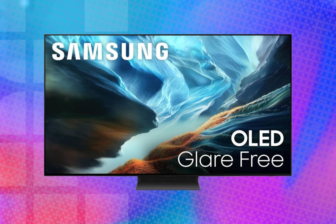 Save $800 on the Samsung 77-inch S85F OLED 4K TV while it's still in stock