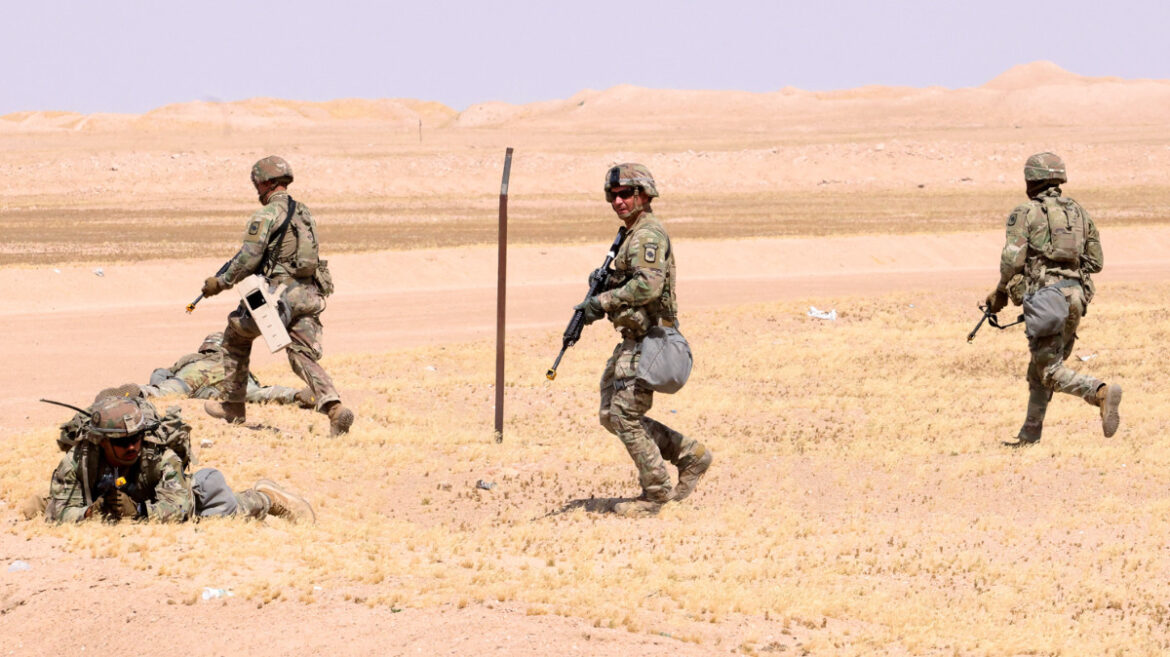 Pentagon Weighs Reducing U.S. Military Presence in Persian Gulf Bases