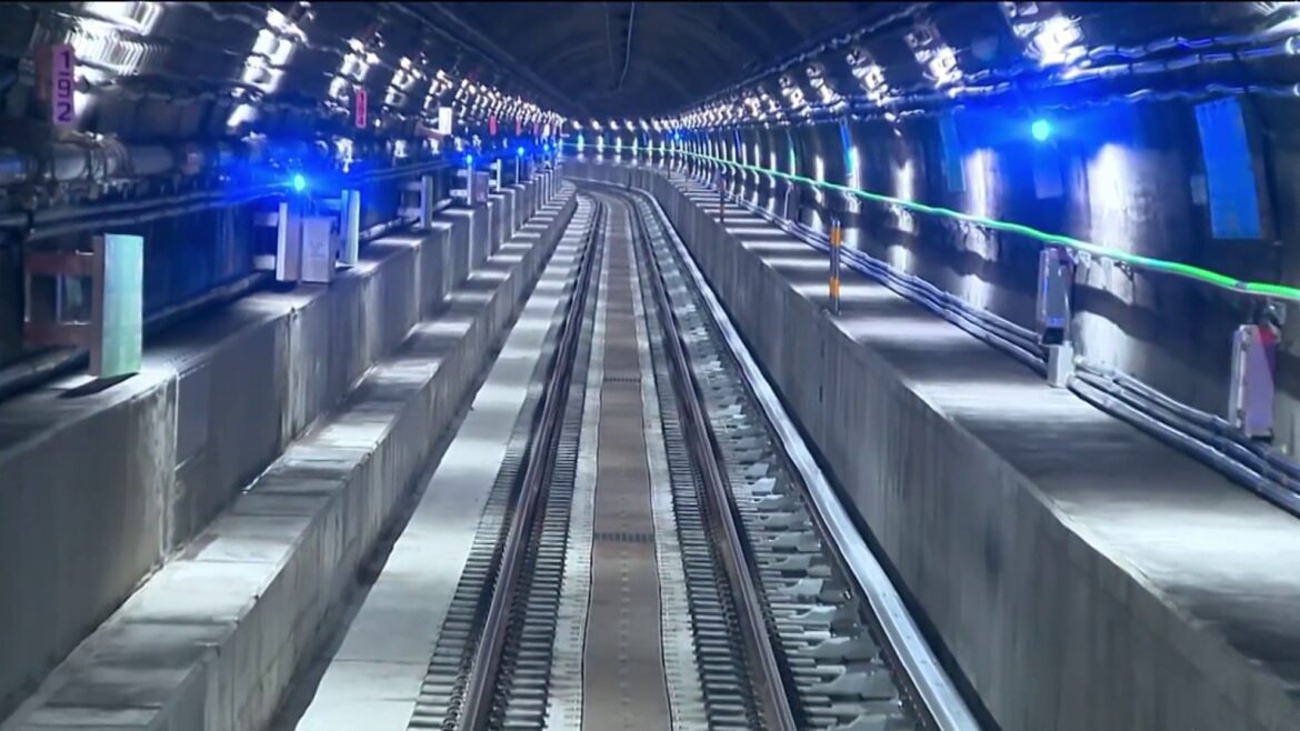 Amtrak Reopens East River Tunnel After Sandy Rehab