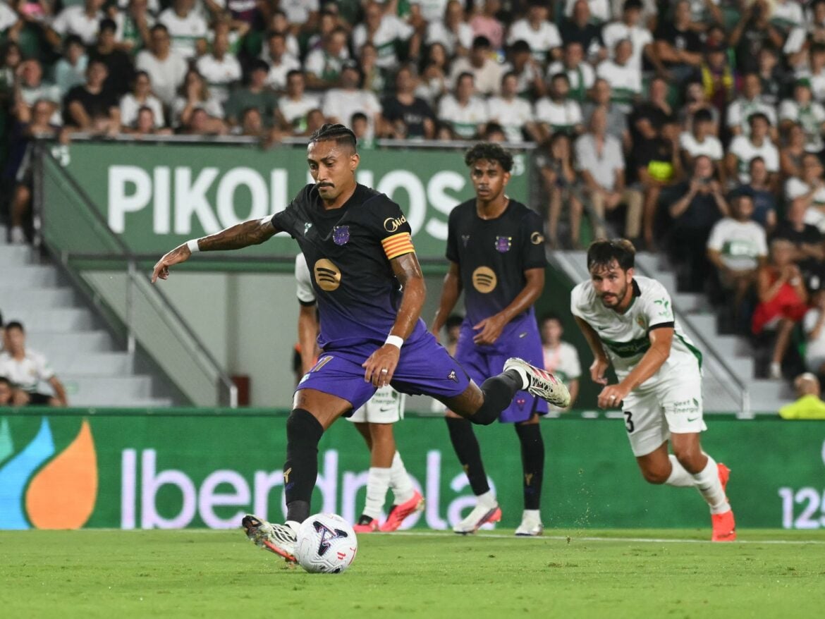 Raphinha and Lopez score braces as Barcelona trounce Elche 5-0