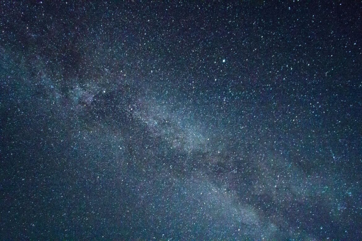 Representative photograph of a bright star field in the night sky