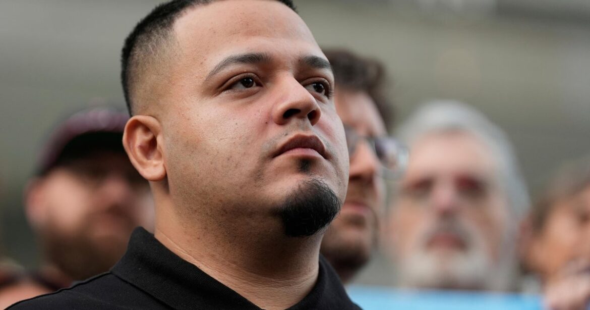 Justice Dept Seeks to Reinstate Charges Against Wrongfully Deported Salvadoran Man