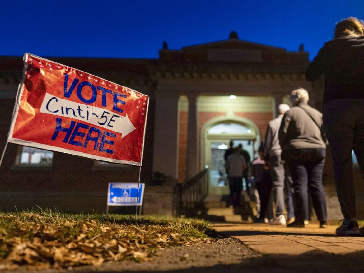 US judge blocks Ohio law requiring proof of citizenship to register to vote