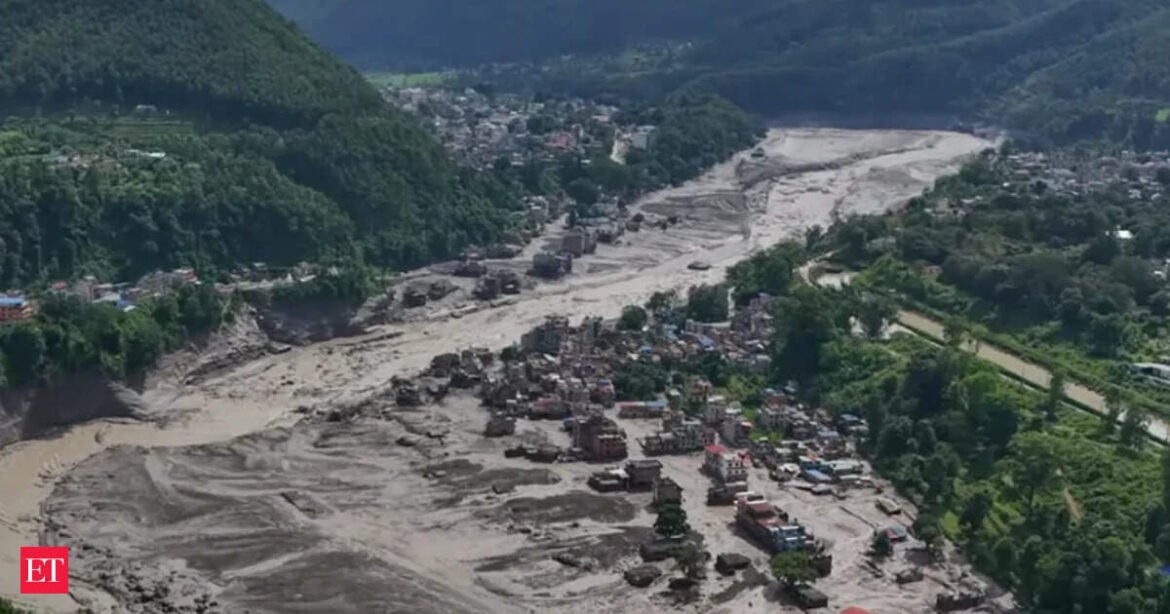 Live Updates: Rescuers Search for Missing and Stranded Under Threat of More Floods