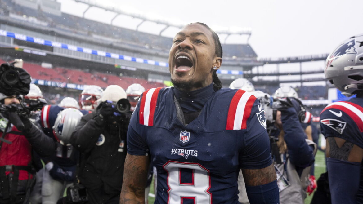 AFC Divisional Playoffs: Houston Texans v New England Patriots