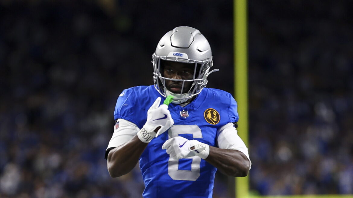 Green Bay Packers v Detroit Lions