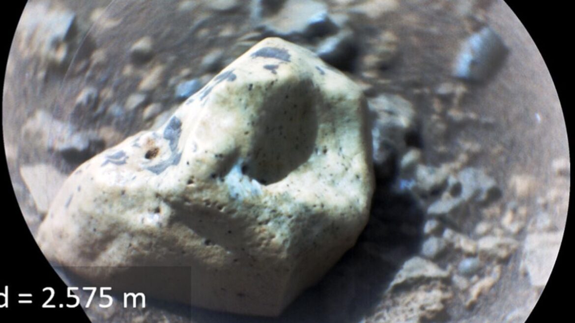 NASA Perseverance Rover Discovers Rare Corundum Crystals on Mars