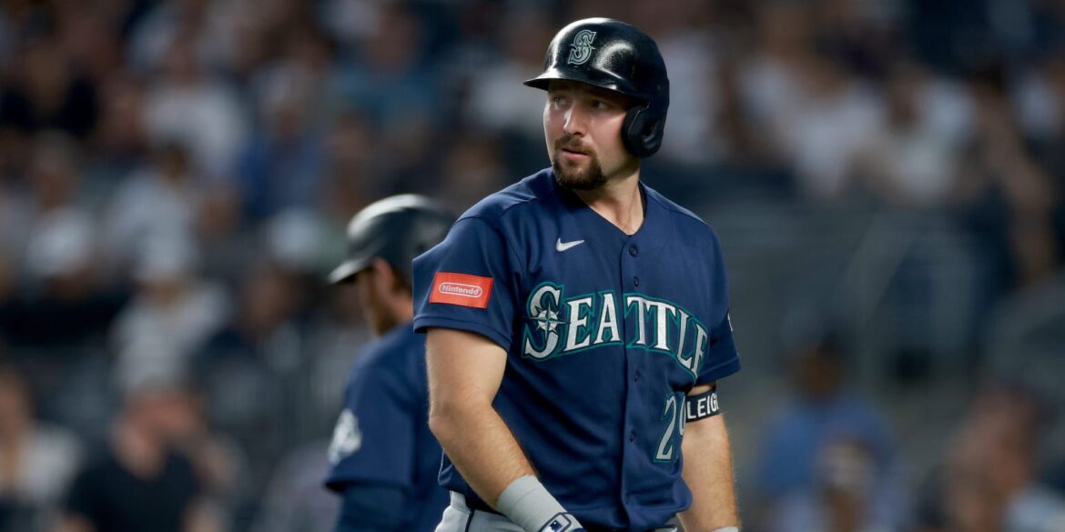 Cal Raleigh blames himself after Mariners' loss