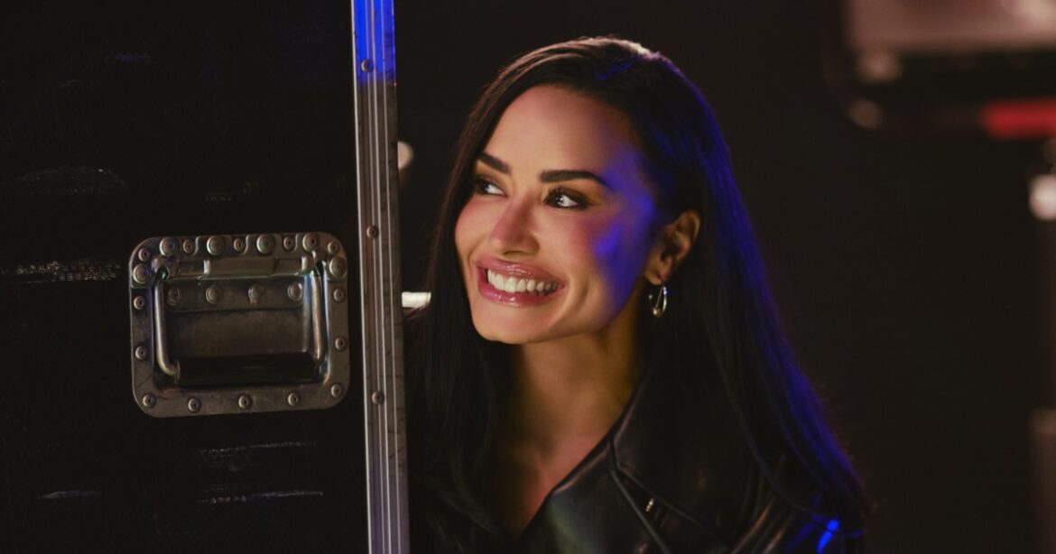 Demi Lovato Makes Surprise Return in Disney Channel's 'Camp Rock 3