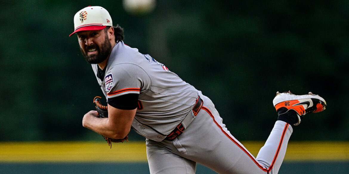 Padres Acquire Robbie Ray From Giants to Bolster Injury-Hit Rotation