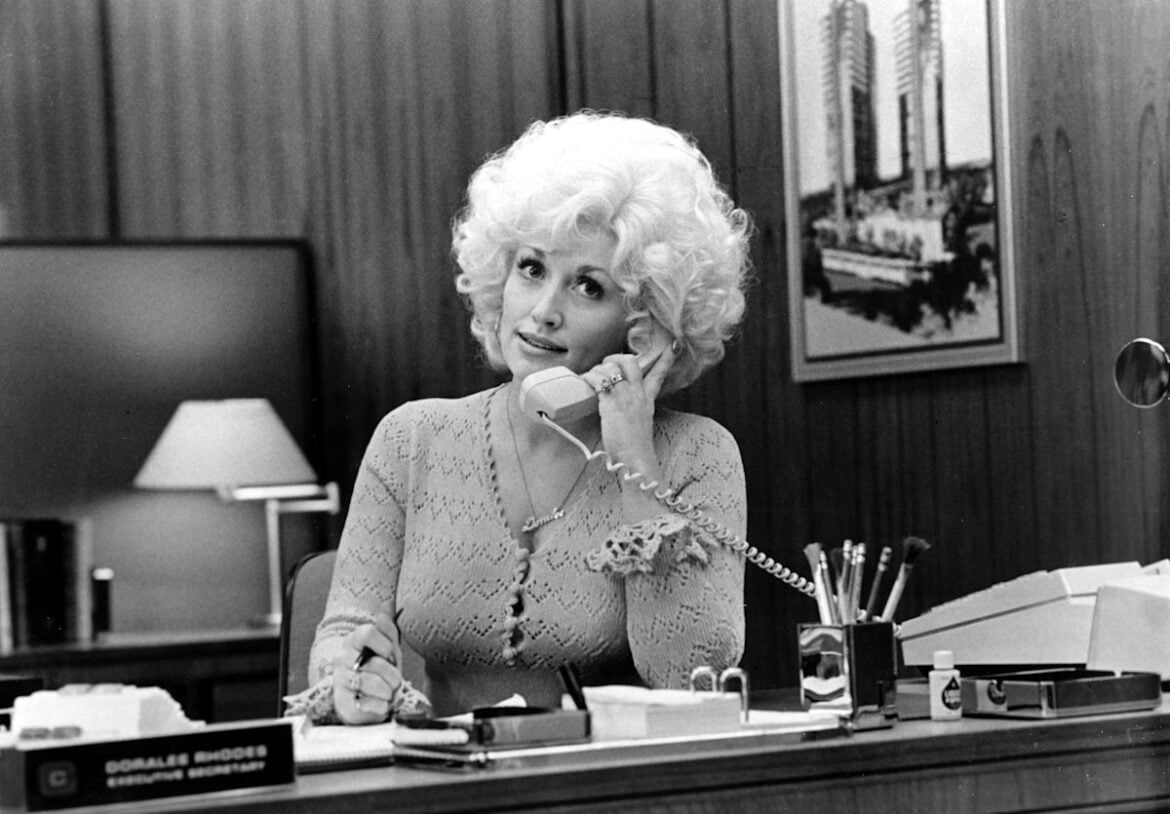 Dolly Parton 9 to 5: How Jane Fonda and Acrylic Nails Created a Hit
