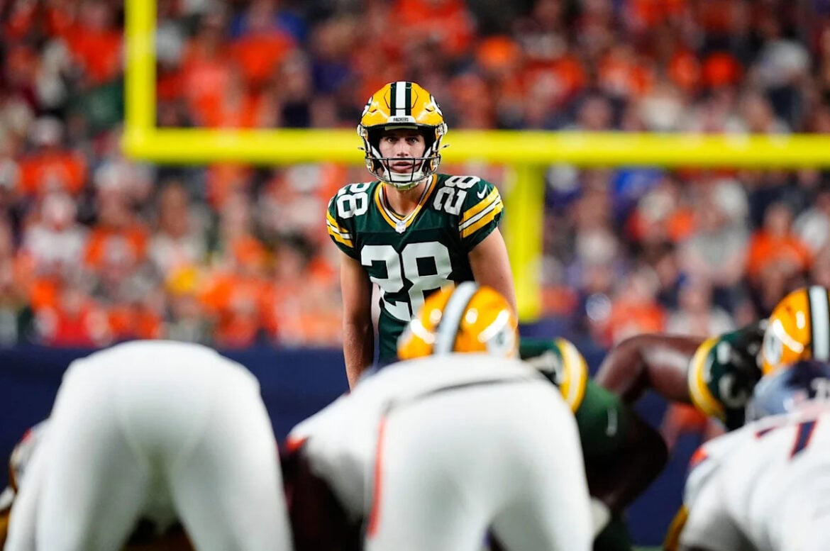 Kicker Trey Smack makes four field goals, including 59-yarder, to help Packers beat Broncos
