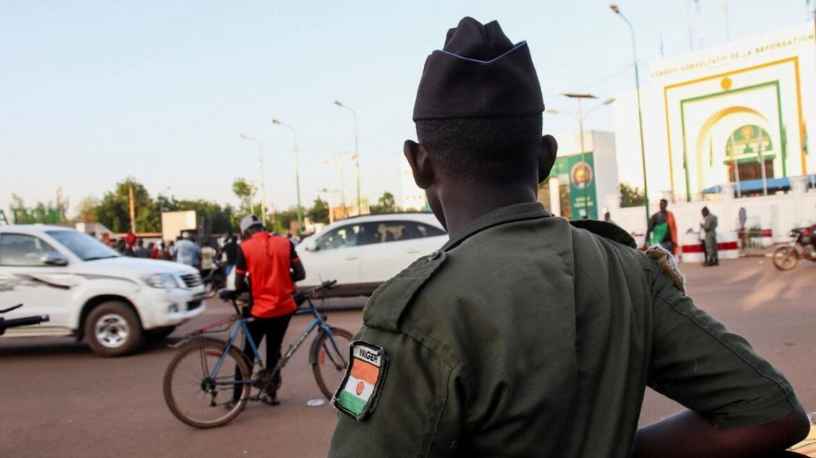 Niger Repels Mutinous Soldiers After Overnight Palace and Airport Attacks