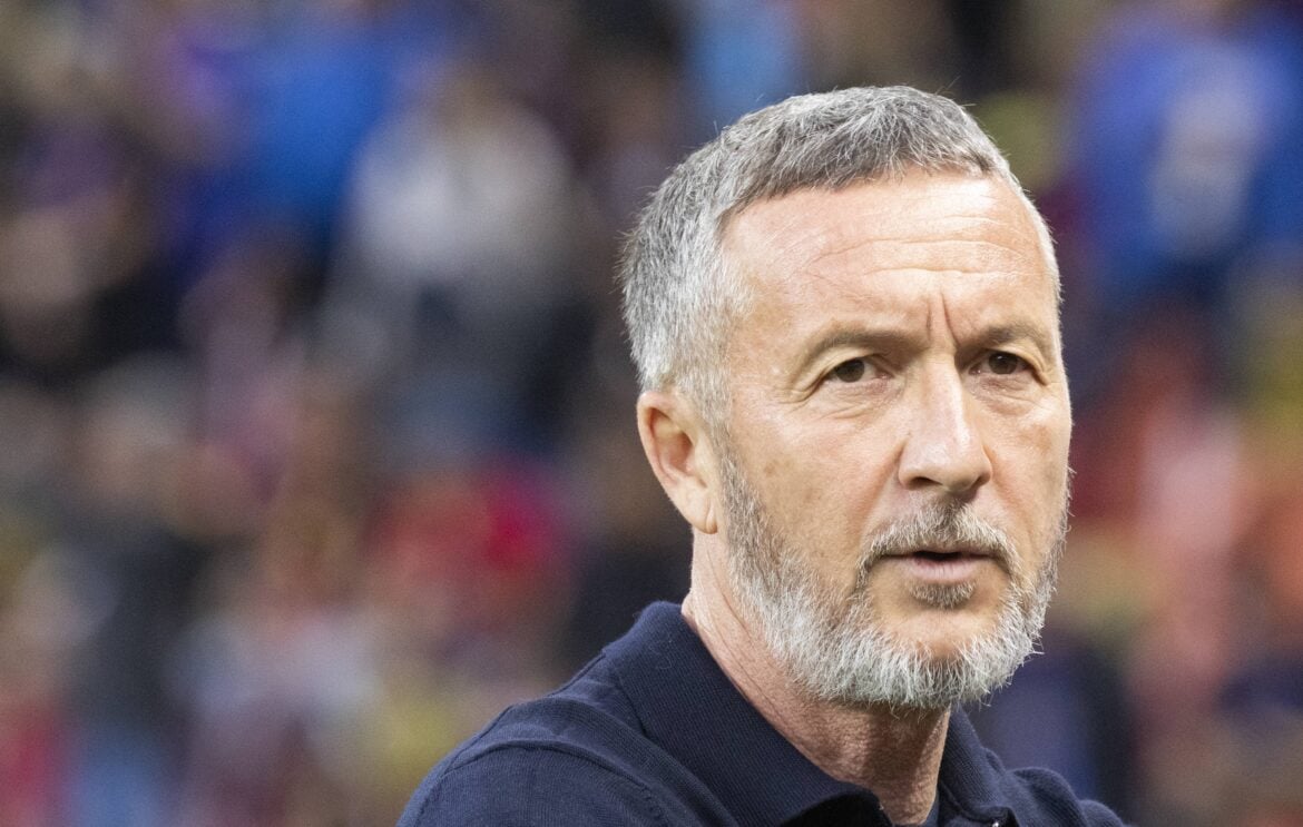FCSB Manager Mihai Stoica Confirms Exclusion of Crețu and Exit of Tănase