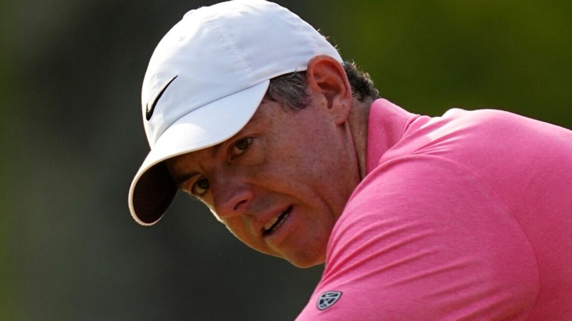 Rory McIlroy Struggles at FedEx St. Jude Championship