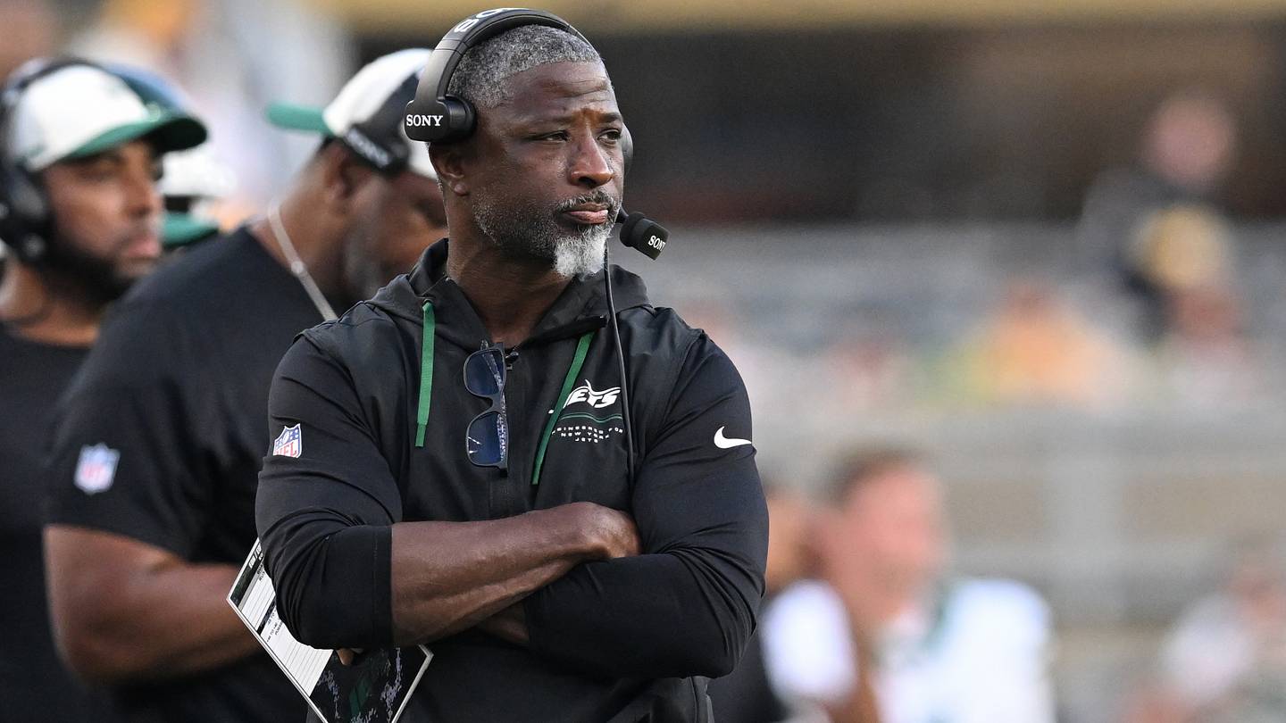 Glenn's Jets Clock Management Under Fire