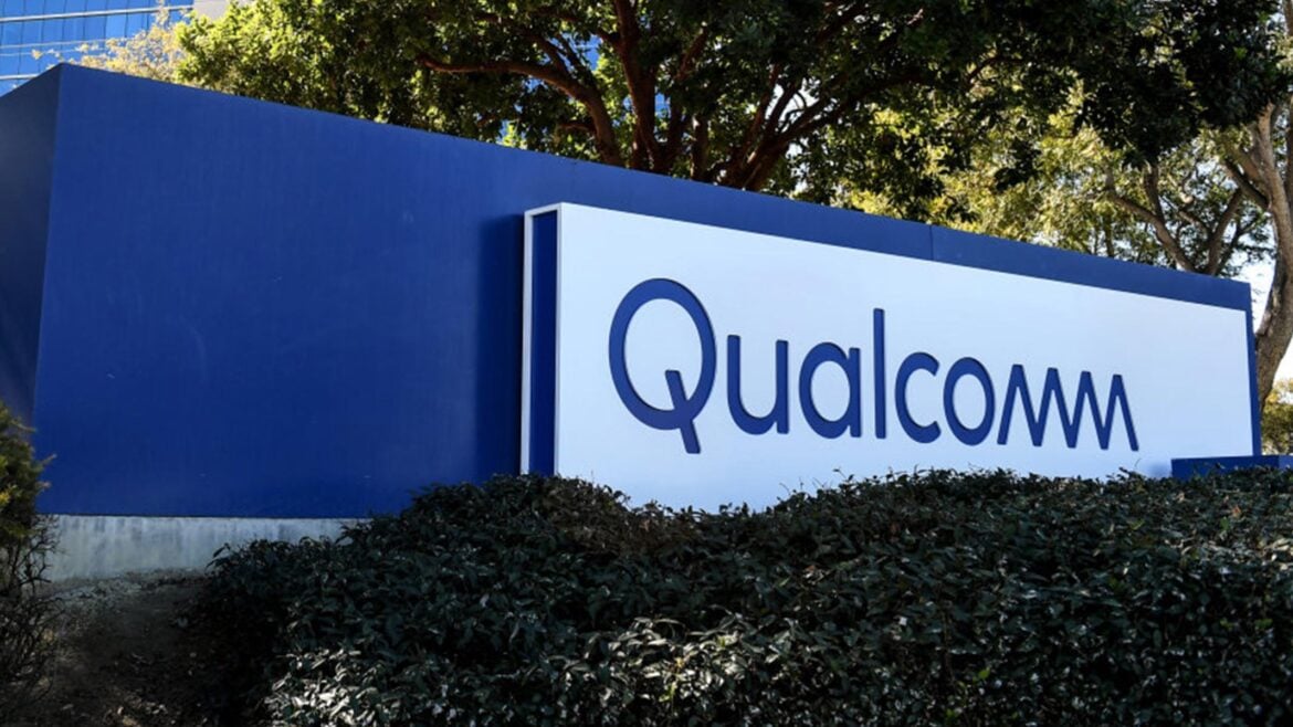Qualcomm and AWS Partner on Custom AI Chips With Equity Warrant Deal