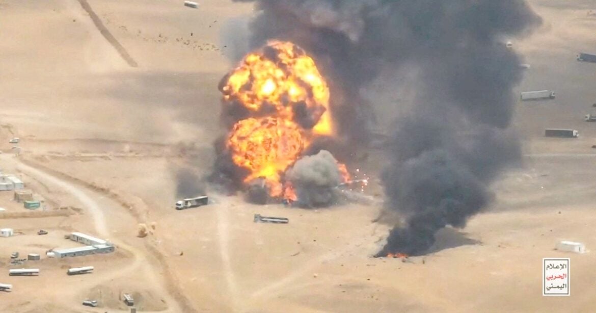 Yemeni forces launch counteroffensive against Houthis, vow to retake Sanaa