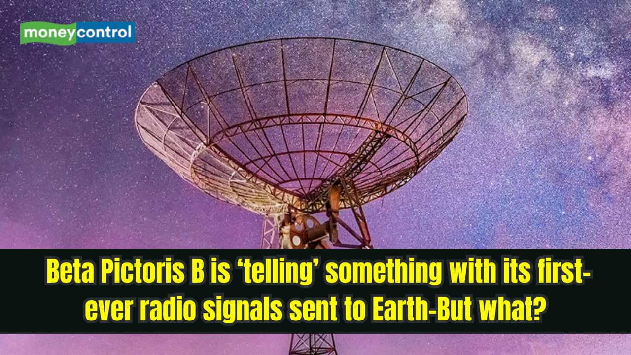 MeerKAT Telescope Detects Faint Hydrogen Signals for Cosmic Mapping