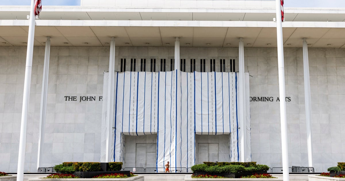 Kennedy Center Closes for 2-Year Renovation Amid Trump Naming Dispute