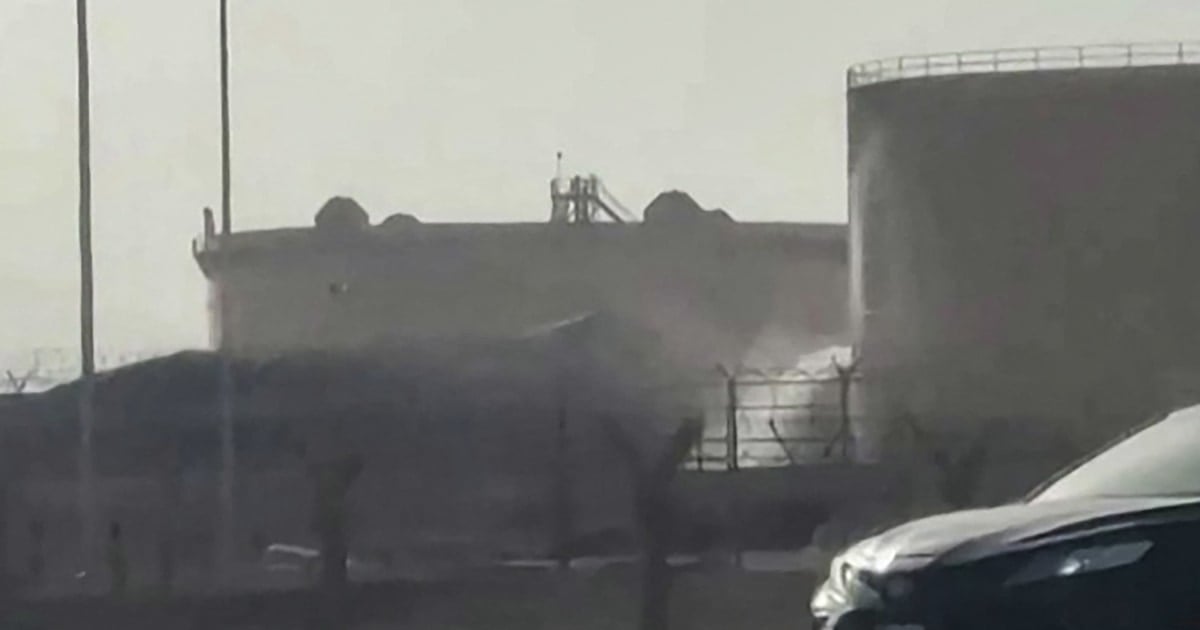 Houthis Claim Riyadh Strikes After Smoke and Fire Erupts Near Airport
